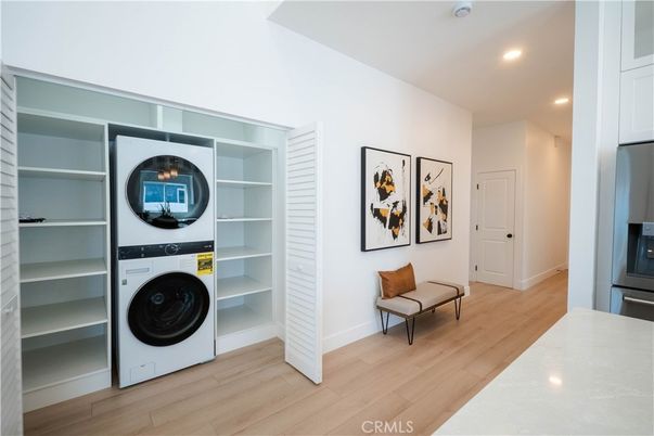 Interior, Recessed Lighting, Utility Closets, Washer, Wood Texture Flooring