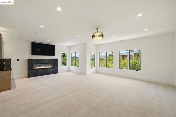 Chandelier, Empty room, Fireplace, Interior, Recessed Lighting