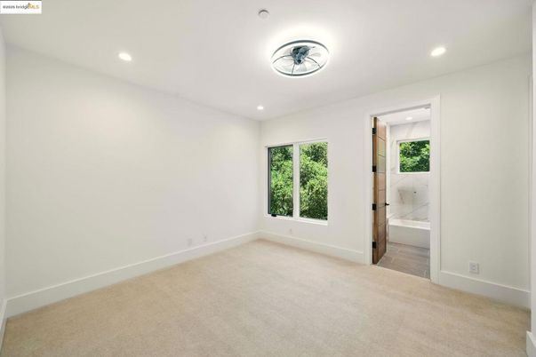 Bathroom, Empty room, Interior, Recessed Lighting