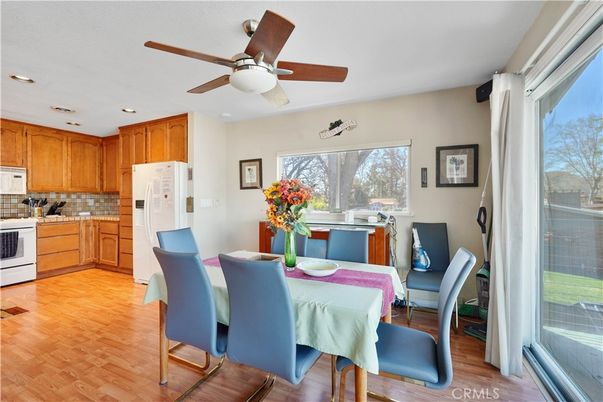 Dining room, Interior, Kitchen, Recessed Lighting, Wood Texture Flooring