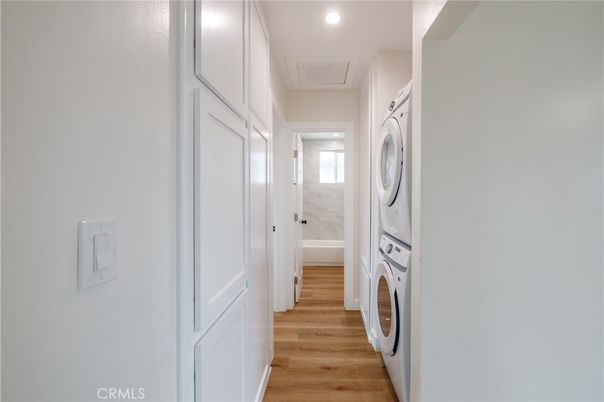 Interior, Recessed Lighting, Utility Closets, Washer, Wood Texture Flooring