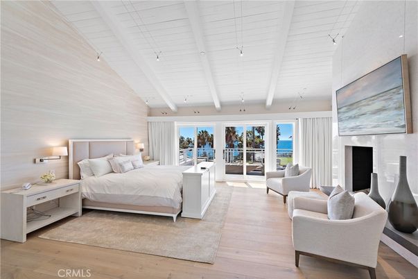 Bedroom, Fireplace, Interior, Water, Wood Texture Flooring