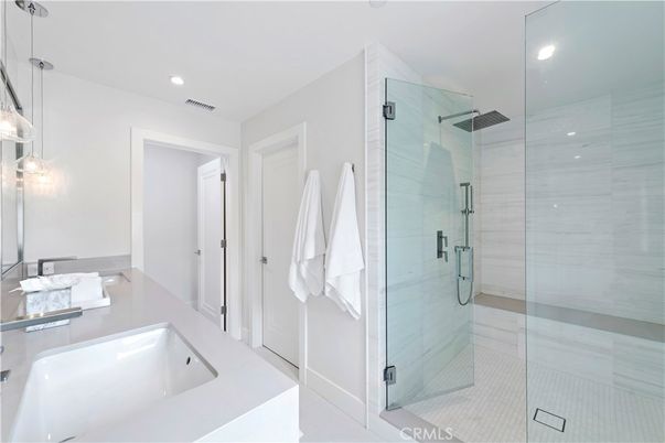 Bathroom, Glass Shower, Interior, Pendant Lights, Recessed Lighting