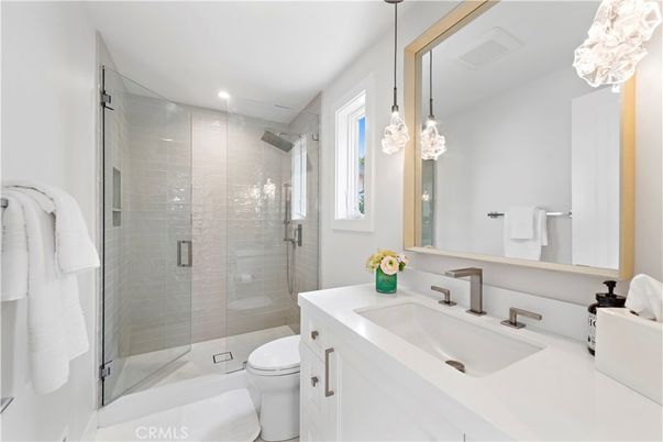 Bathroom, Glass Shower, Interior, Pendant Lights, Recessed Lighting