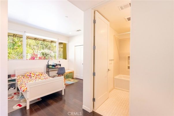 Bathroom, Interior, Recessed Lighting, Wood Texture Flooring
