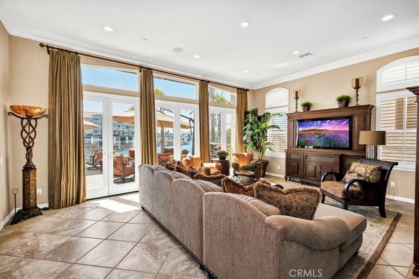 Interior, Living room, Recessed Lighting, Water