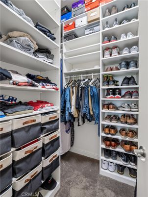 Interior, Walk-in Closets