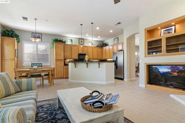 Dining room, Interior, Kitchen, Pendant Lights, Recessed Lighting