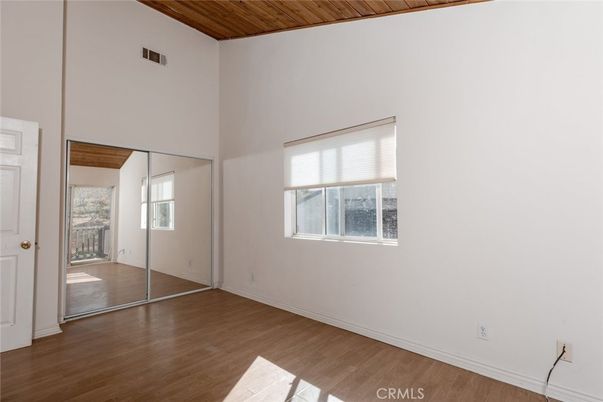 Empty room, Interior, Wooden Ceilings, Wood Texture Flooring