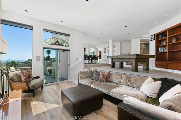 Game Room, Interior, Living room, Recessed Lighting, Water, Wood Texture Flooring