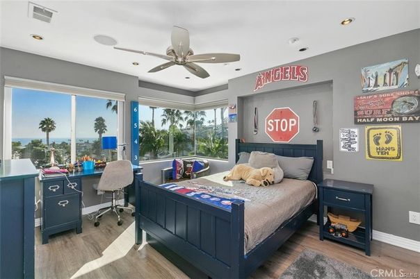 Bedroom, Home Office, Interior, Recessed Lighting, Water, Wood Texture Flooring