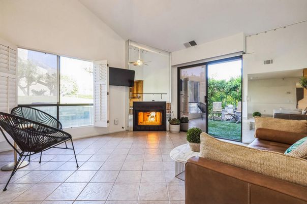 Fireplace, Interior, Living room