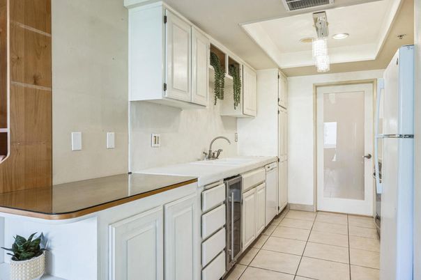 Interior, Kitchen, Recessed Lighting