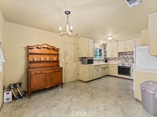 Chandelier, Interior, Kitchen