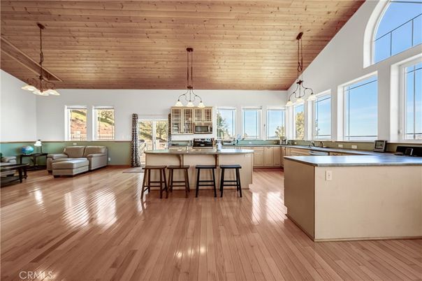 Interior, Kitchen, Living room, Pendant Lights, Wooden Beams, Wooden Ceilings, Wood Texture Flooring