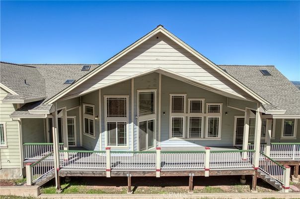 Exterior, Facade, American Craftsman