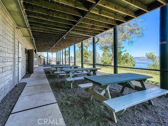 Exterior, Wooden Beams