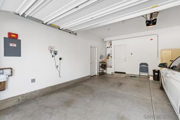 Garage, Interior, Washer
