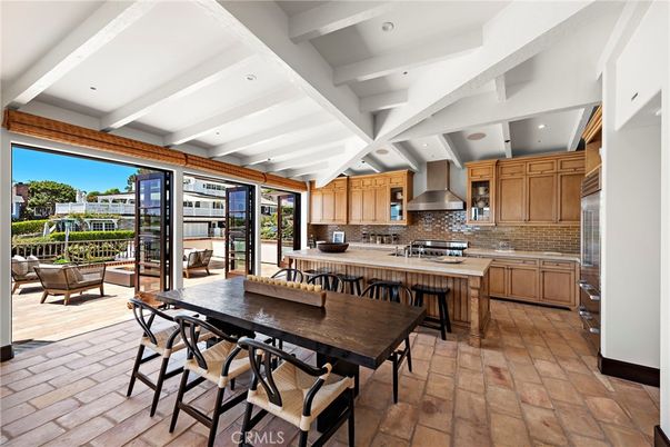 Dining room, Interior, Kitchen, Recessed Lighting, Stainless Steel Appliances