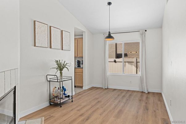 Interior, Pendant Lights, Wood Texture Flooring