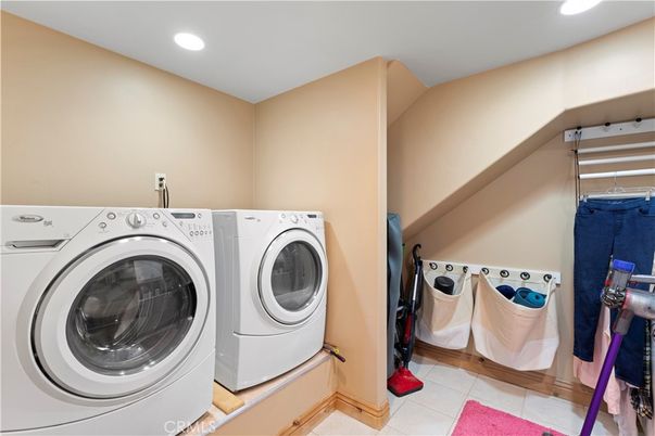 Interior, Recessed Lighting, Washer