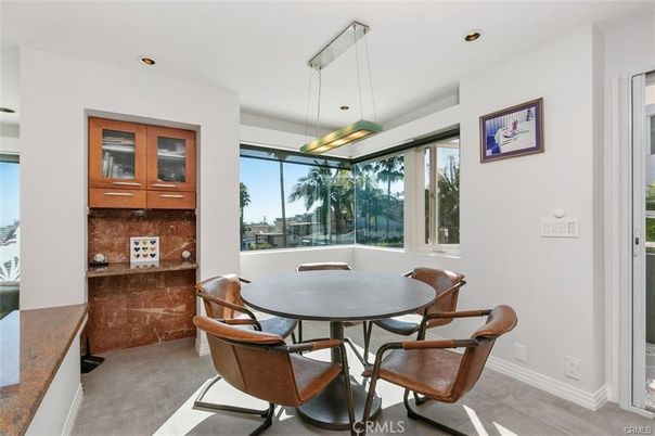 Dining room, Interior, Pendant Lights, Recessed Lighting