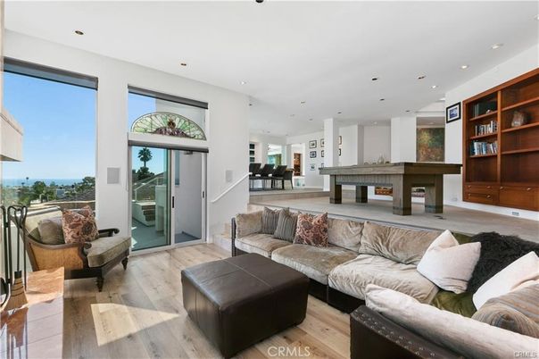 Billiard Table, Game Room, Interior, Living room, Recessed Lighting, Wood Texture Flooring