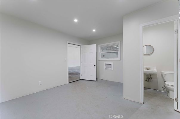 Bathroom, Empty room, Interior, Recessed Lighting