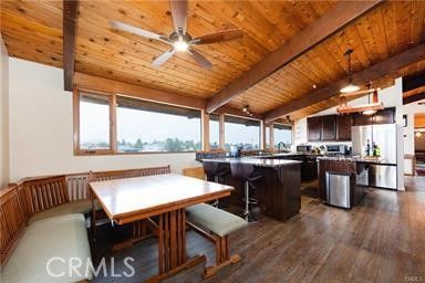 Dining room, Interior, Kitchen, Pendant Lights, Stainless Steel Appliances, Wooden Beams, Wooden Ceilings, Wood Texture Flooring