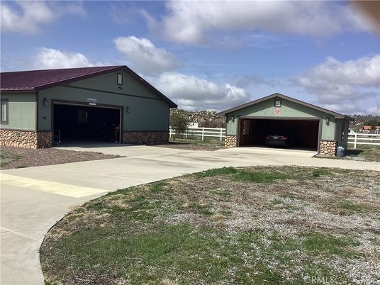 Backyard, Detached Garage, Exterior