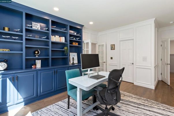 Home Office, Interior, Recessed Lighting, Wood Texture Flooring