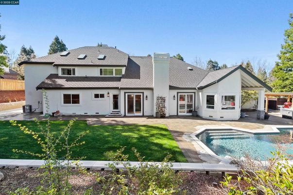 Backyard, Exterior, Pool
