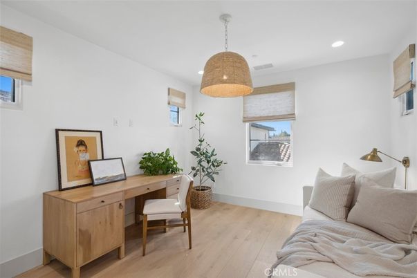 Home Office, Interior, Pendant Lights, Recessed Lighting, Wood Texture Flooring