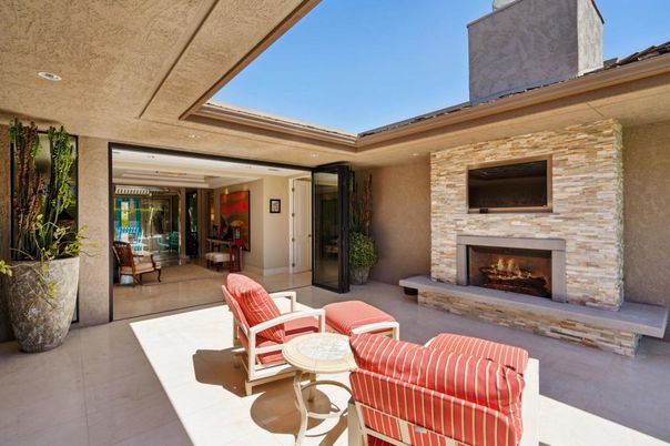 Exterior, Fireplace