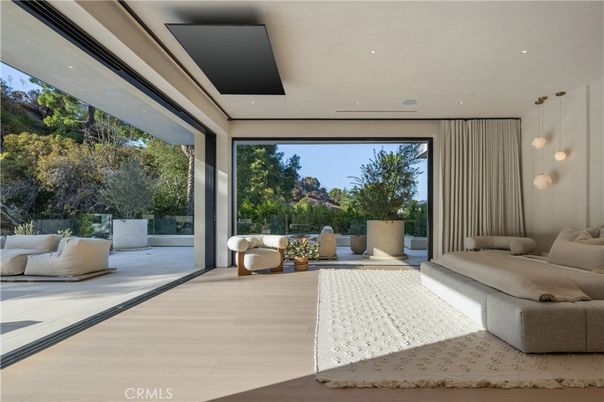 Interior, Living room, Pendant Lights, Recessed Lighting, Wood Texture Flooring