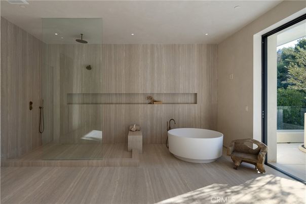 Bathroom, Free Standing Baths, Glass Shower, Interior, Recessed Lighting
