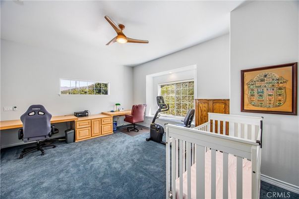 Home Office, Interior