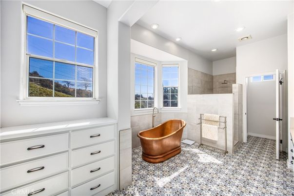 Bathroom, Free Standing Baths, Interior, Recessed Lighting