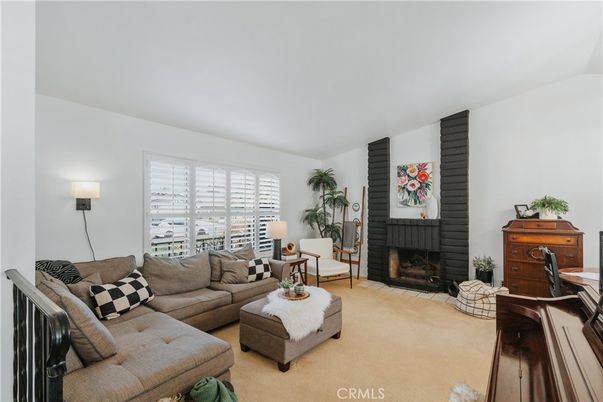 Fireplace, Interior, Living room