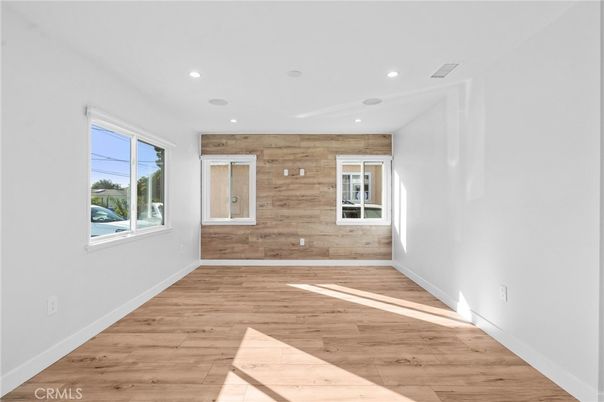 Empty room, Interior, Recessed Lighting, Wood Texture Flooring, Wooden Walls
