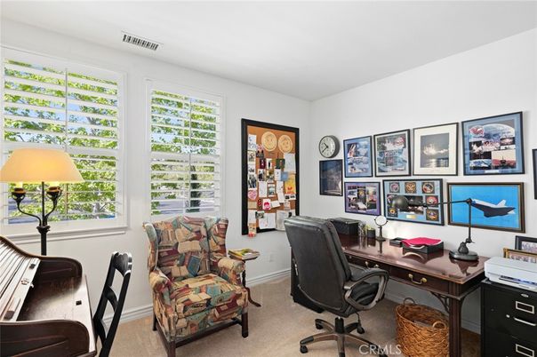 Home Office, Interior