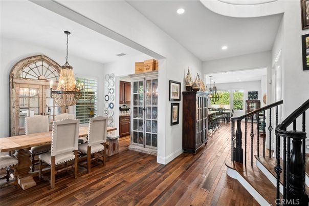 Chandelier, Dining room, Interior, Pendant Lights, Recessed Lighting, Wood Texture Flooring