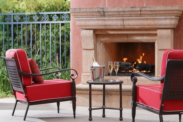 Exterior, Fireplace