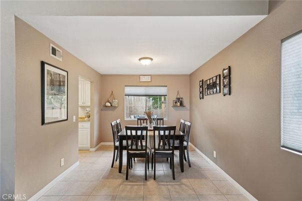 Dining room, Interior