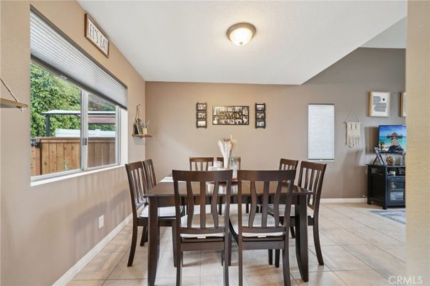 Dining room, Interior