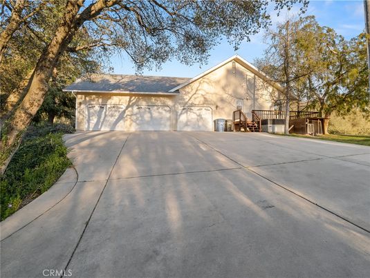 Detached Garage, Exterior