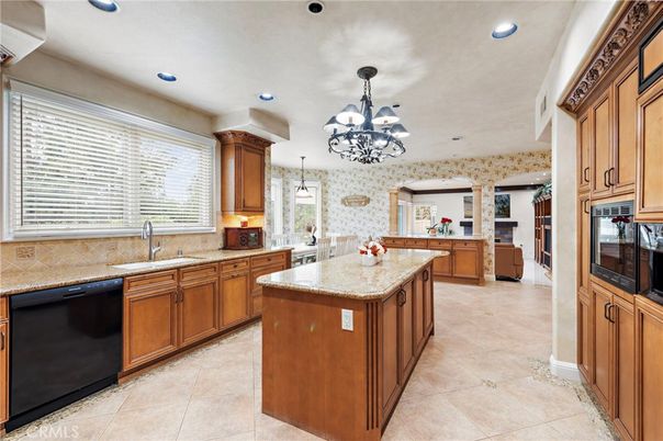 Chandelier, Interior, Kitchen, Pendant Lights, Recessed Lighting