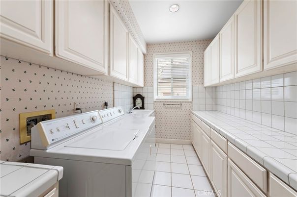 Interior, Recessed Lighting, Washer