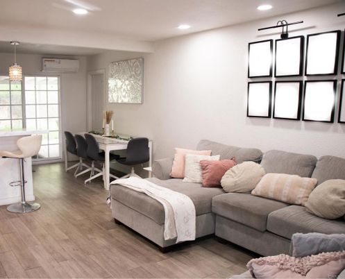Dining room, Interior, Living room, Pendant Lights, Recessed Lighting, Wood Texture Flooring