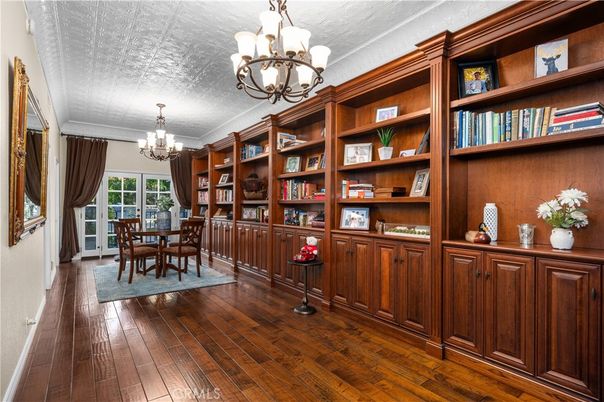Chandelier, Dining room, Interior, Wood Texture Flooring